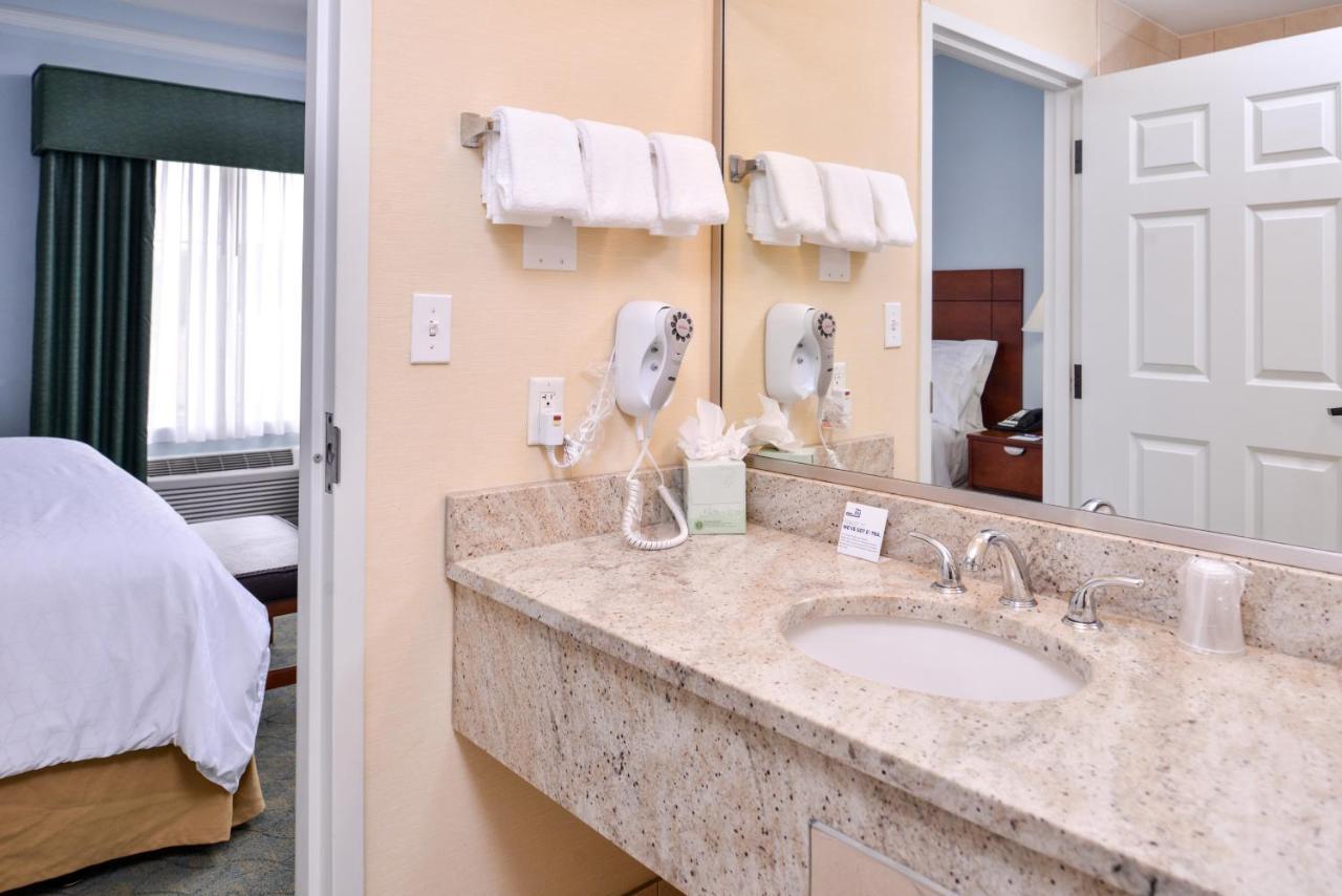 Express Tampa North Telecom Park By Ihg Temple Terrace