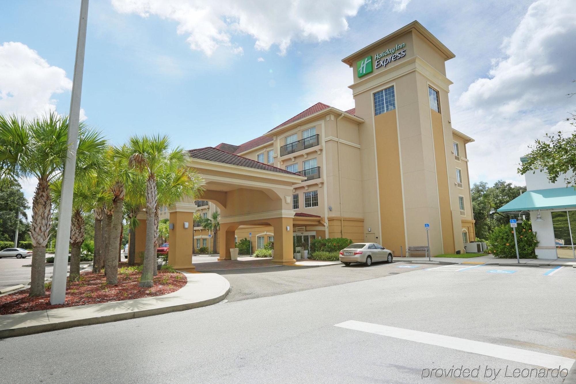 Hotel Express Tampa North Telecom Park By Ihg 2*