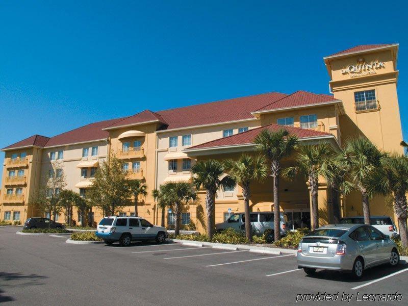Hotel Express Tampa North Telecom Park By Ihg Temple Terrace